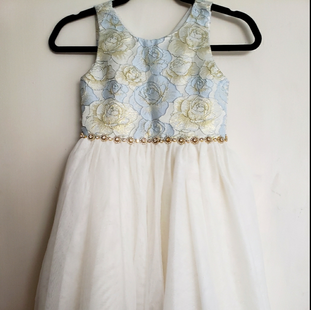 Girl dress size 8